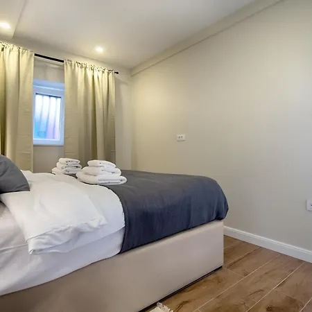 Apartment Kirinkin Vis