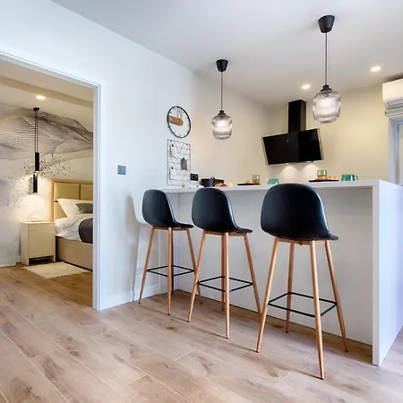 Kirinkin Apartment